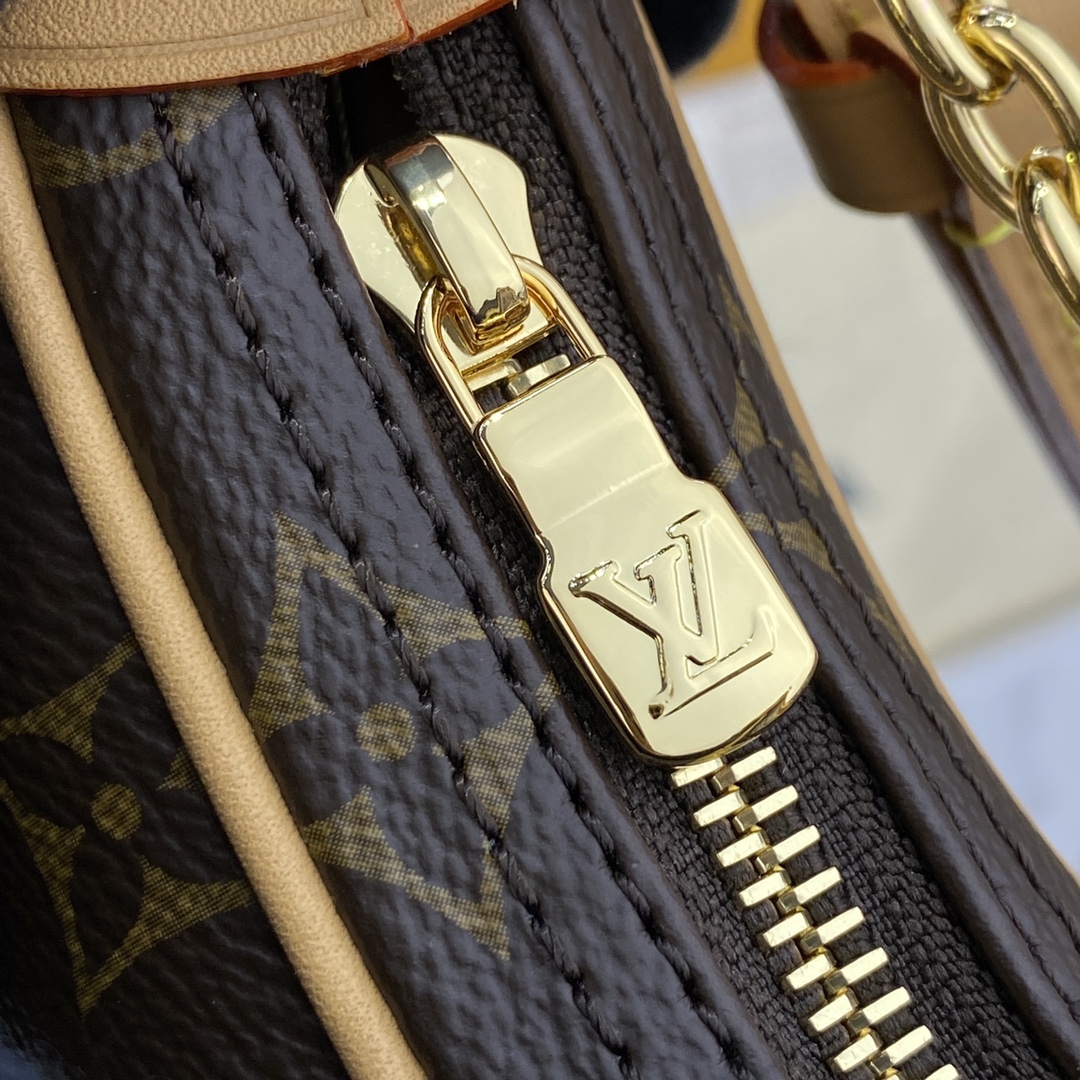 Louis Vuitton LOOP Handbag Monogram M81098 